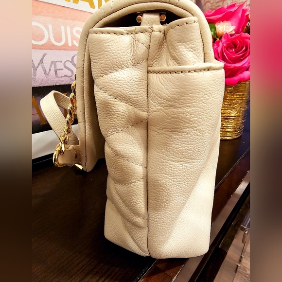 Rebecca Minkoff Edie Medium Diamond quilted Leather convertible shoulder bag. - Picture 5 of 10